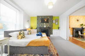 Beautiful Marseille Boutique - Sleeps 4